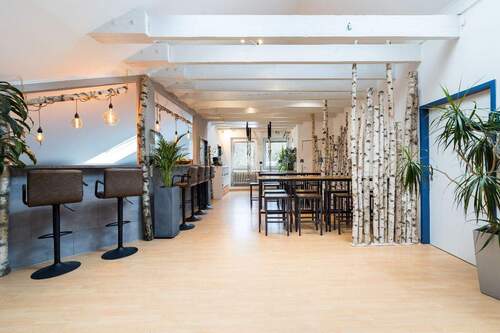 Flur - Büro mit 33,00 m&sup2; in Regensburg zur Miete