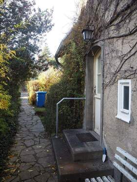 Eingangssituation - Einfamilienhaus mit 105,00 m&sup2; in Kleinmachnow zum Kaufen