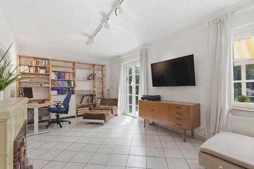 Wohnzimmer 1 - 3 Zimmer Doppelhaushälfte in Köln / Merheim