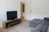 Wohnzimmer - 2 Zimmer Etagenwohnung zur Miete in Frankfurt am Main