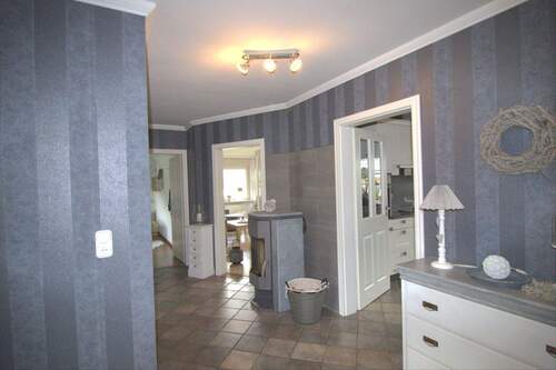 Flurbereich mit Kamin - 4 Zimmer Einfamilienhaus in Hochdonn