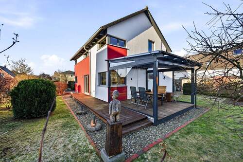 Ansicht - Modernes Einfamilienhaus mit sehr guter Energieeffizienz