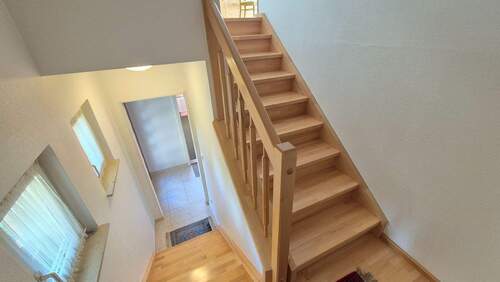 Treppe EG zu DG VH - 
