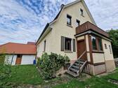 Südseite - 7 Zimmer Einfamilienhaus in Mengen