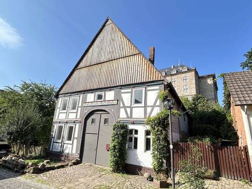 Seitenansicht (2) - 6 Zimmer Mehrfamilienhaus, Wohnhaus zum Kaufen in Diemelstadt-Rhoden