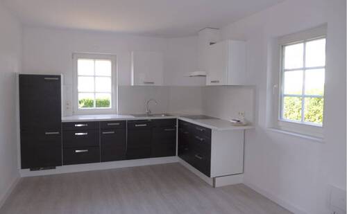 Küche mit Einbauküche - 