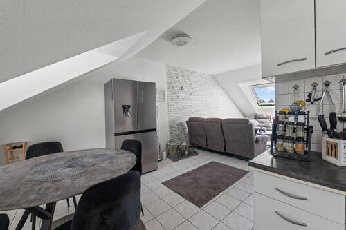 Essbereich1 - Charmante 3-Zimmer-Dachgeschoßwohnung in 79312 Emmendingen