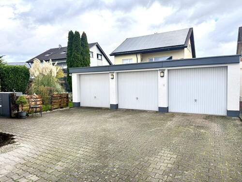 Garage - 3 Zimmer Etagenwohnung in Rastatt