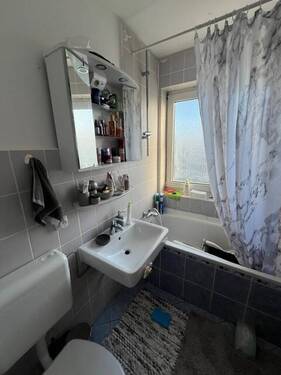 Badezimmer - 2 Zimmer Etagenwohnung zum Kaufen in Buxtehude