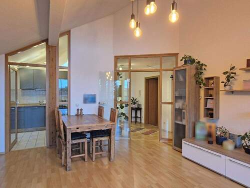 Wohn- u. Esszimmer - 