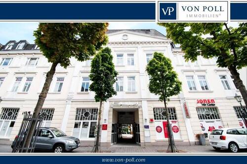 Vorderansicht - Vielseitige Bürofläche in zentraler Lage - Historisches Ambiente inklusive!