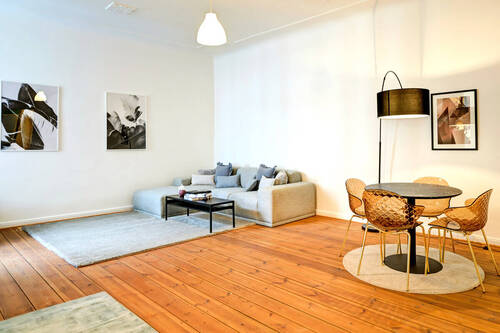 Kudamm Residenz23 - Traumhaft: Elegante 4-Zimmer-Gründerzeitwohnung mit Stuck + modernes Bad + Balkon *150 m zum Kudamm*