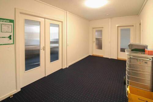 Flur Büro 3.OG - 