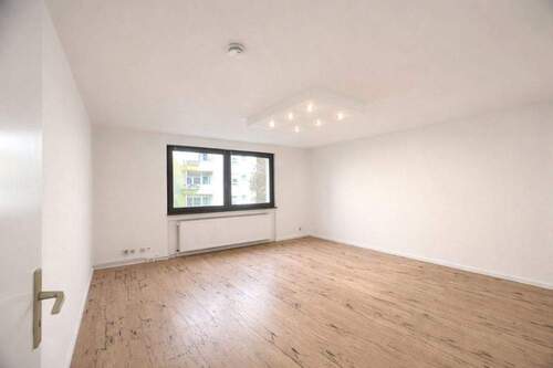 Wohnzimmer - 2 Zimmer Etagenwohnung in Mannheim