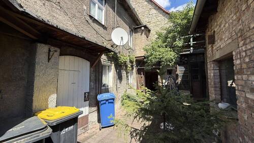 Innenhof - Einfamilienhaus mit 110,00 m&sup2; in Freyburg zum Kaufen