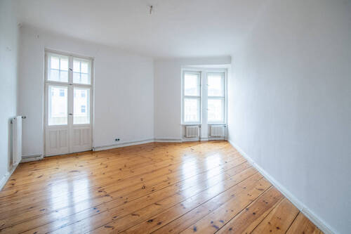 Titelbild - Stilvoll wohnen im Altbau: Großzügige 3-Zimmer-Wohnung mit Südbalkon in Toplage von Charlottenburg