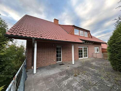 Rückansicht - 1 Zimmer Mehrfamilienhaus, Wohnhaus zum Kaufen in Marsberg-Essentho