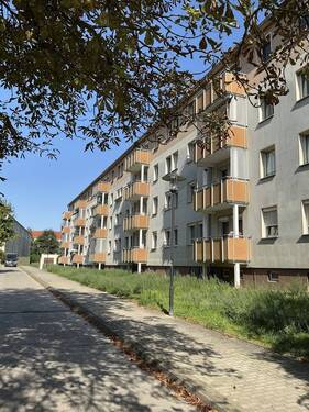 Außenansicht - 3 Zimmer Etagenwohnung in Bitterfeld-Wolfen