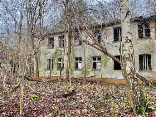 Hauptgebäude - Halle in Garz