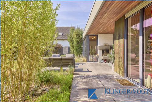 Bugalow - ** Traumhaft schöner Bungalow ** in begehrter ruhiger Lage mit Pool & uneinsehbaren Garten