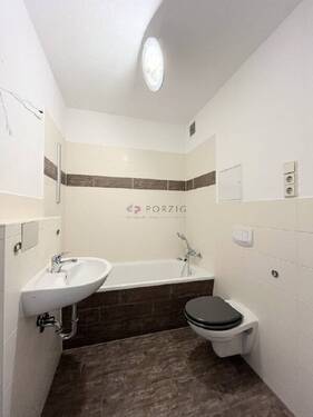 Bad - Etagenwohnung mit 55,00 m&sup2; in Chemnitz zur Miete