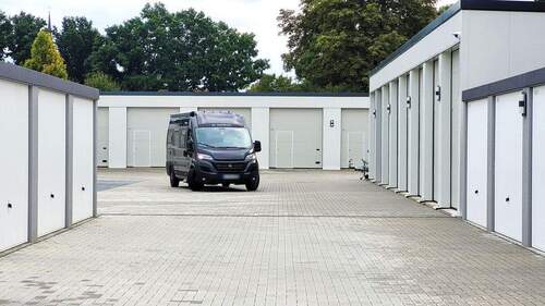 XXL-Garage Chemnitz - Einfamilienhaus zum Kaufen in Chemnitz