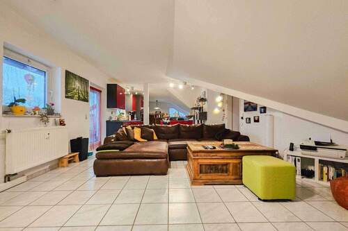 Gesamtansicht von Wohnzimmer II - 