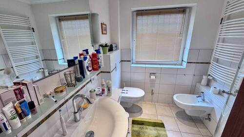 Gäste-WC im Erdgeschoss - 