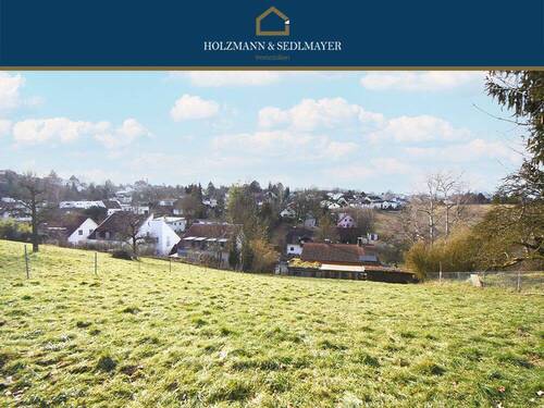 Titelfoto - Verwirklichen Sie Ihren Wohntraum: Baugrundstück mit Weitblick am Landshuter Hofberg