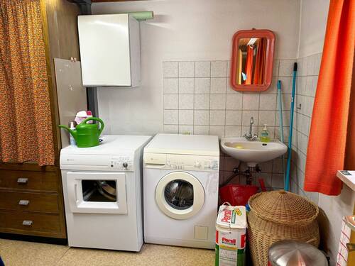 Waschküche Haus rechts - 