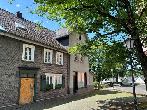 Außenansicht - 6 Zimmer Einfamilienhaus zum Kaufen in Wissen