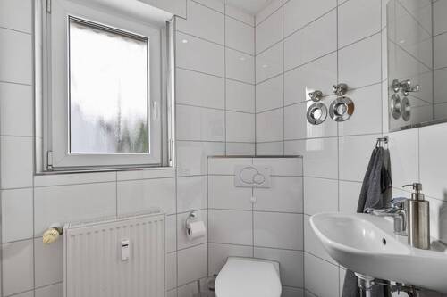 Erdgeschoss Gäste-WC - 