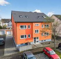 Saniertes Mehrfamilienhaus mit 4 Einheiten und drei Garagen in Karlsruhe-Knielingen - Karlsruhe / Knielingen