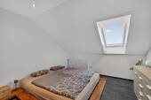 Dachgeschoss Schlafzimmer - 