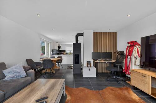 Erdgeschoss Wohnzimmer - 1 Zimmer Mehrfamilienhaus, Wohnhaus zum Kaufen in Karlsruhe / Knielingen