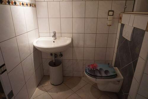 Badezimmer EG (2).JPG - 