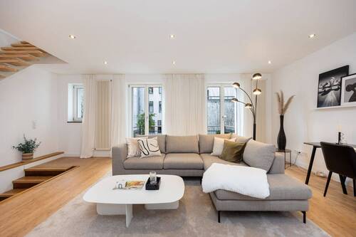 OG-Wohnzimmer - Provisionsfrei Stadthaus 3 Zimmer Sendlinger Tor Ruhelage Garten
