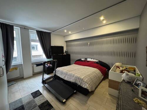 Schlafzimmer - Etagenwohnung mit 117,00 m&sup2; in Wuppertal zum Kaufen