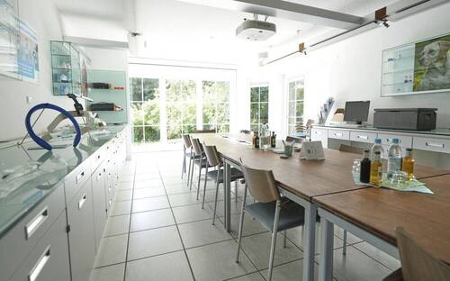 Gr. Besprechungsraum - Anbau - 