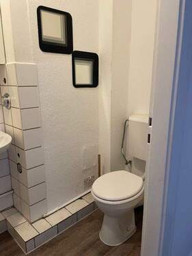 WC im Bad.jpeg - Etagenwohnung mit 47,00 m&sup2; in Kiel zur Miete