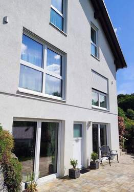 KG/ELW Hauseingang - 