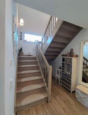 EG-DG Podesttreppe - 