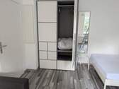Schrank + Bett.jpg - 