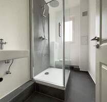 PROVISIONSFREI: Hochwertig sanierte 2-Zi. Whg. mit Balkon in zentraler Lage - Berlin Tempelhof