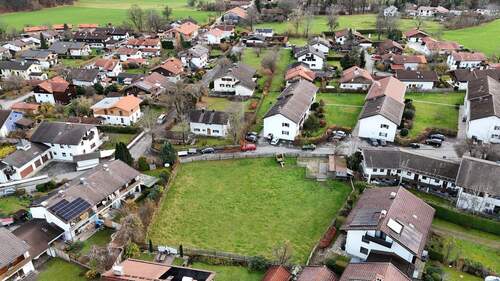 Ansicht 1 - Großzügiges Grundstück für Ihr Wohnprojekt - Ruhige Lage in Brannenburg