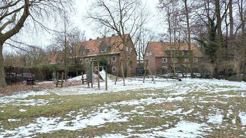 Hauseigener Spielplatz - 