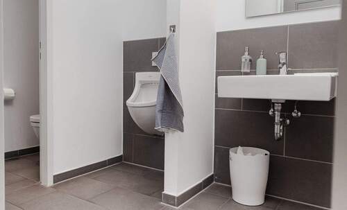 WC - Büro mit 32,00 m&sup2; in Hamburg zur Miete