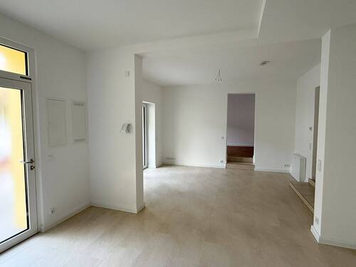 Wohn- und Essbereich - 4 Zimmer Etagenwohnung in Hamburg / Rissen