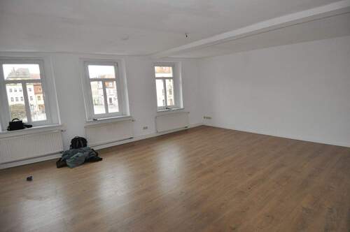 Wohnzimmer - 2 Zimmer Etagenwohnung zur Miete in Borna