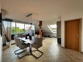 Wohnzimmer Bild 1 - 3 Zimmer Etagenwohnung zum Kaufen in Essen